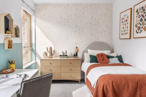 Photo 7- click for photo gallery